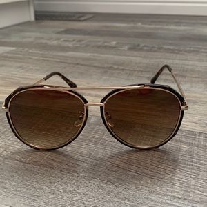 Oversized Sunglasses 😎